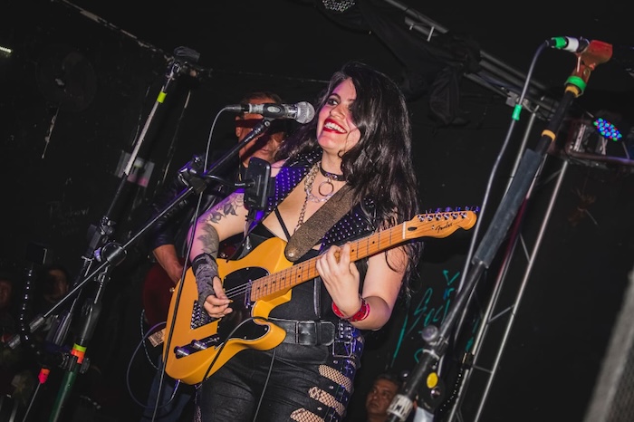 Con espectacular show, ABY DE GYVES presentó FEMME, su primer álbum como solista.